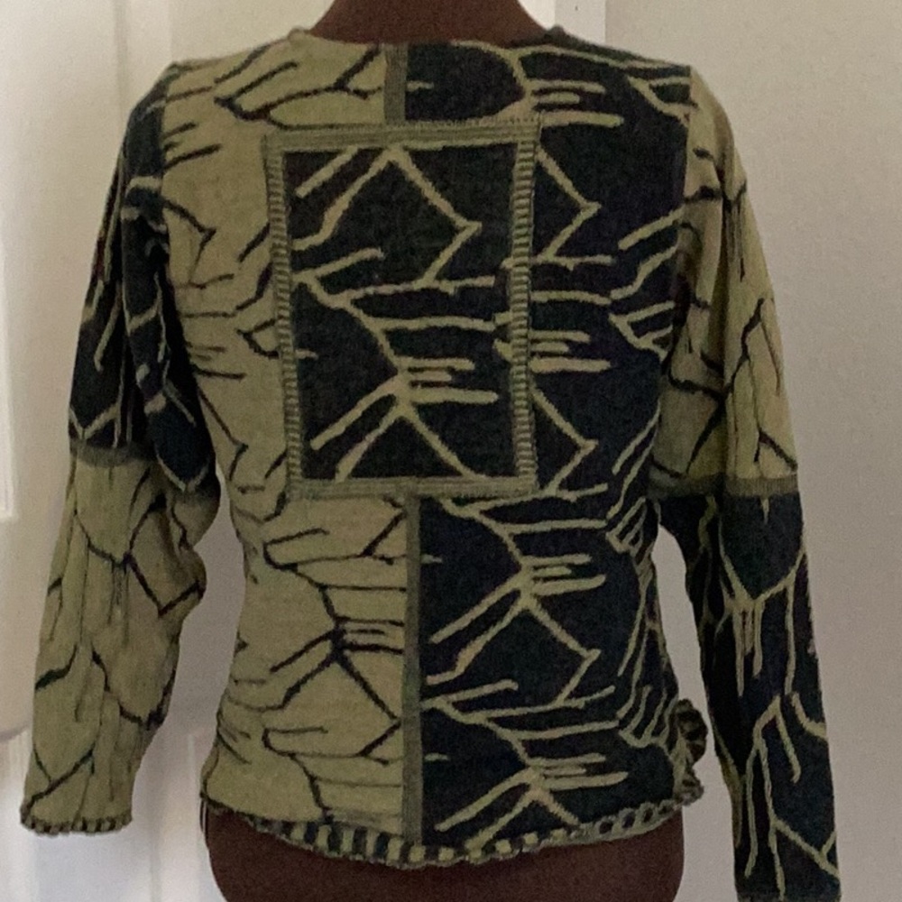 Abstract Patterned Knit Top Size Small - image 2